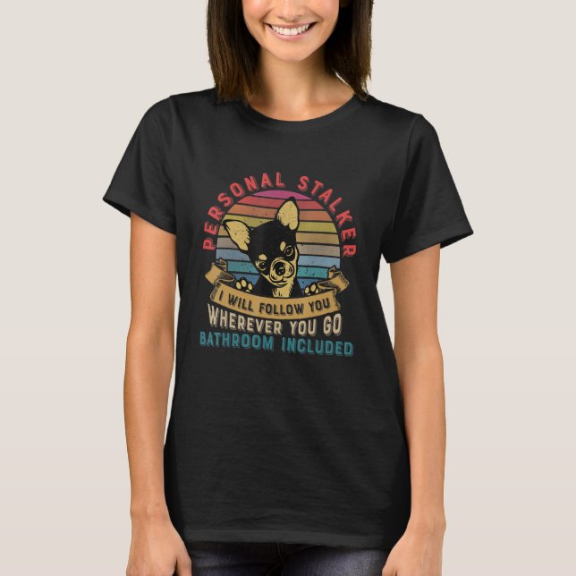Camiseta Personal Stalker Chihuahua Dog Arrested Jail Photo (Frente)