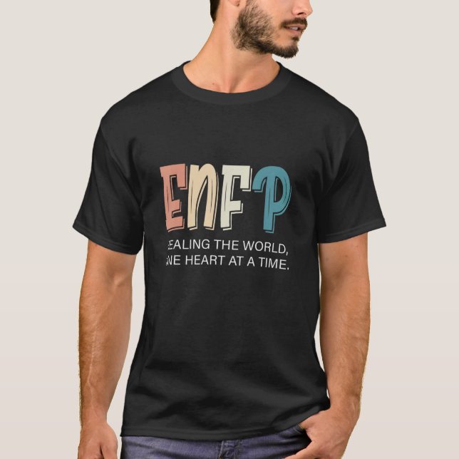 Camiseta Personalidade ENFP Curando o ENFP mundial (Frente)