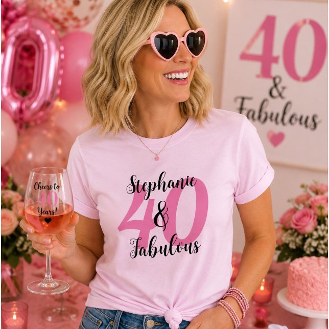 Camiseta Personalizada 40 & Fabulosa Rosa com Nome (Criador carregado)