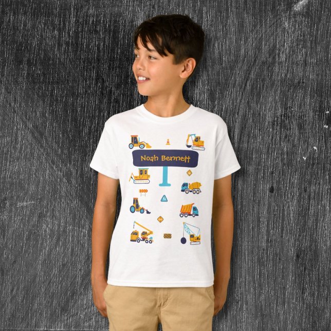 Camiseta Personalizada de Caminhão de Construção p (Personalized Construction Truck T-Shirt for Boys)