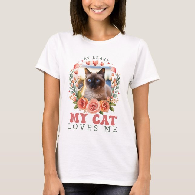 Camiseta Personalizado Pelo Menos Meu Gato Me Ama Namorados (Frente)
