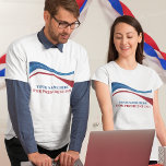 Camiseta Personalizar adicione seu próprio candidato ao pre<br><div class="desc">Personalize suas próprias camisetas de campanha política adicionando seu próprio nome ou outro político sob esta bandeira artística americana em vermelho,  branco e azul. Adicione um nome personalizado para presidente em 2024.</div>