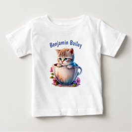 Camiseta Personalize Kitten em uma xícara de chá
