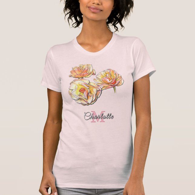 Camiseta Personalized Floral Monogram Hand Drawn Roses Art (Frente)