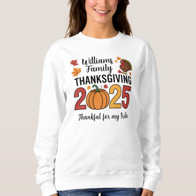 Camiseta Personalized Thanksgiving 2025 Pumpkin Family (Frente)