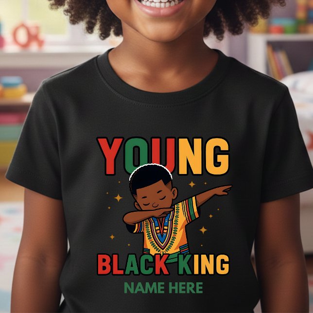 Camiseta Personalized Young Black King Dabbing Boy (Criador carregado)