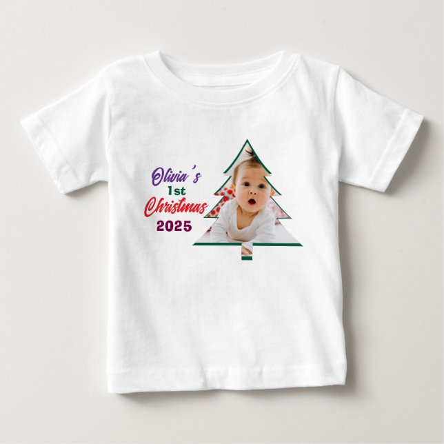 Camiseta Personlized Photo Olivia's 1st Christmas Tree  (Frente)