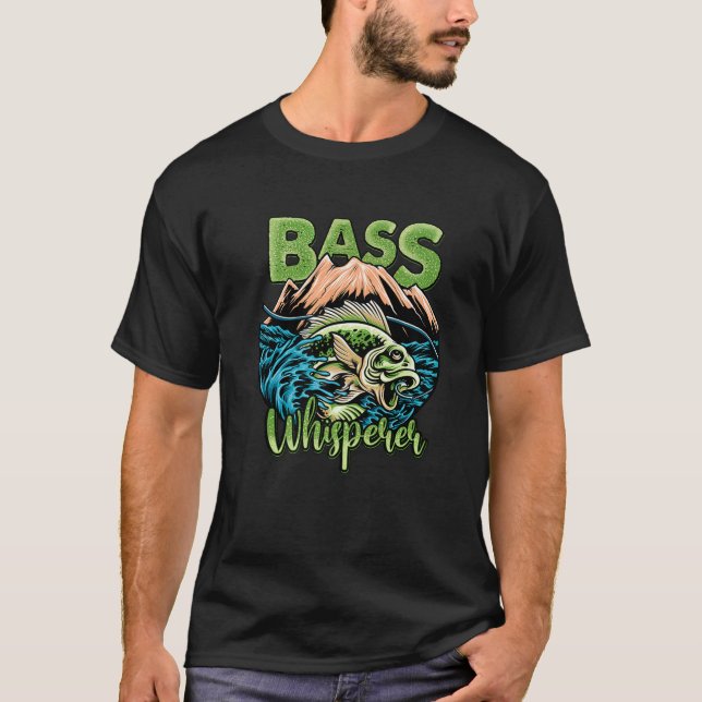 Camiseta Pescado Engraçado Pássaros Bass Whisperer Pescador (Frente)