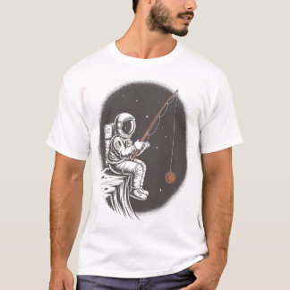 Camiseta Pescador Espacial – Astronauta Pegando o Sol e a L