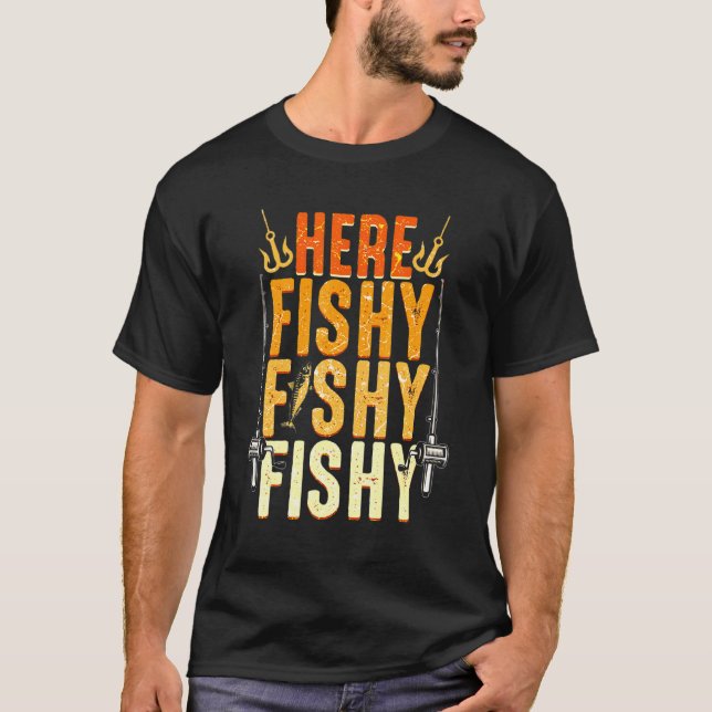 Camiseta Pescador pescando peixes _1 (Frente)