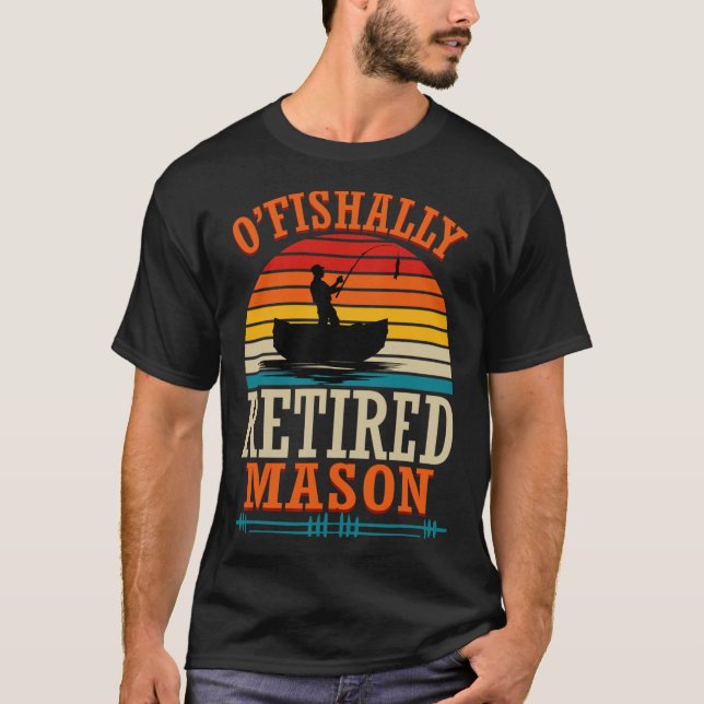 Camiseta Pescaria O'fishally Aposentado Pedreiro (Frente)