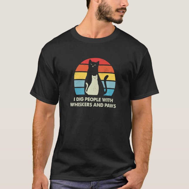 Camiseta Pessoas com Amigos de Gato Bigodes e Patas Kitten  (Frente)