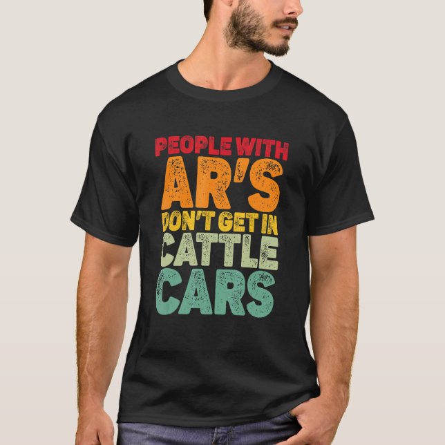 Camiseta Pessoas com AR não chegam no sarcasti dos carros (Frente)