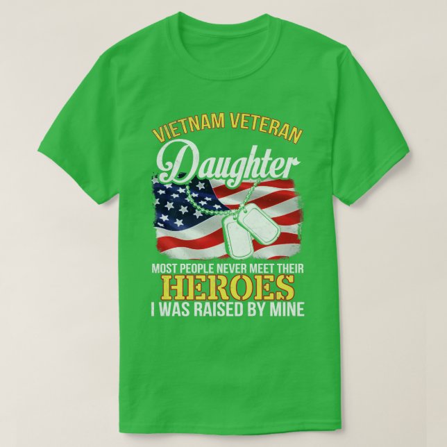 Camiseta Pessoas De Filha Veterana Do Vietnã Nunca Encontra (Frente do Design)
