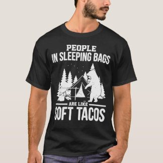 Camiseta Pessoas Em Bolsas Dormindo São Como Tacos Moles, A