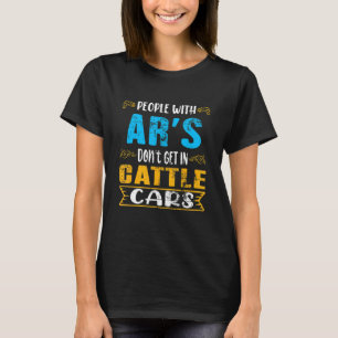 Camiseta Pessoas sarcásticas com AR não chegam em Bovinos