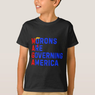 Camiseta Pessoas sem juízo estão governando a América Engra