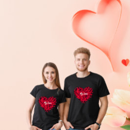 Camiseta Petais Rosa em forma de coração do casal preto
