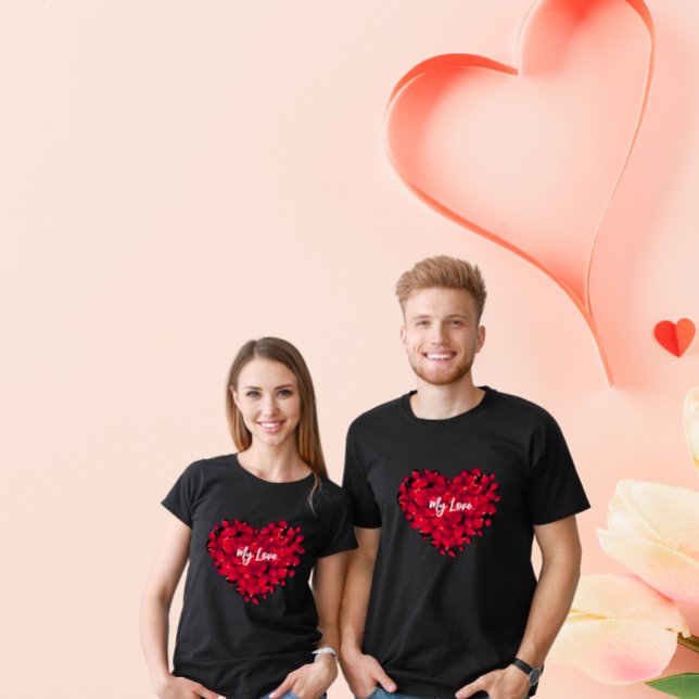 Camiseta Petais Rosa em forma de coração do casal preto (Criador carregado)