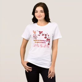 Camiseta Pétalas em Harmonia Rosa