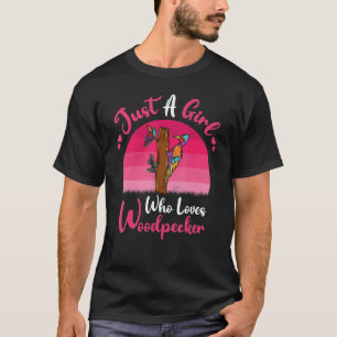 Camiseta Pica-Pau Vintage Apenas Uma Menina Que Ama Madeira