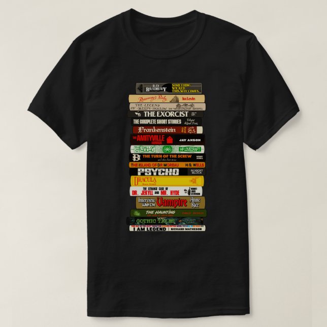 Camiseta Pilha Clássica de Livros de Horror (Frente do Design)