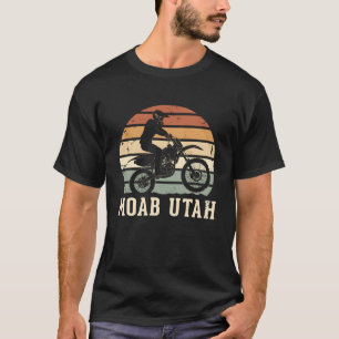 Camiseta Piloto de Motocross ao Pôr do Sol com Moto de Terr