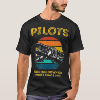 Camiseta Pilots Looking Down On People Since 1903 Retro