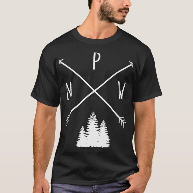 Camiseta Pine Trees Pacific Northwest PNW com setas _1  (Frente)