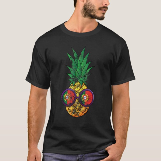 Camiseta Pineapple Summer Retro Portugal Flag (Frente)