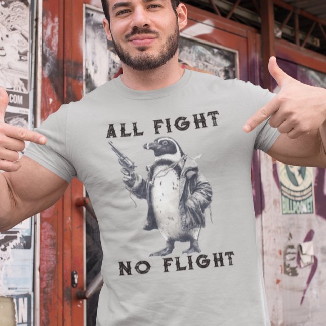Camiseta Pinguim com Arma Sem Medo de Lutar (Criador carregado)