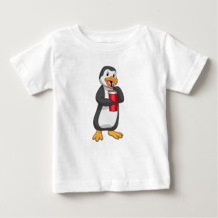 Camiseta Pinguim com Bebendo com palha