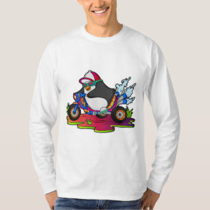 Camiseta Pinguim como Biker com motocicleta