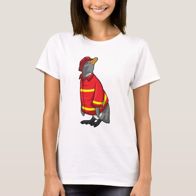 Camiseta Pinguim como Bombeiro com Capacete (Frente)