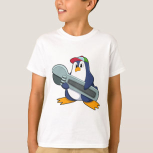 Camiseta Pinguim como Mecânico com Ferramenta