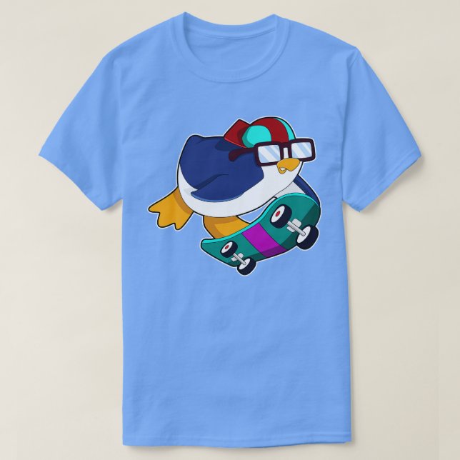 Camiseta Pinguim como Patinador com skate 1 (Frente do Design)