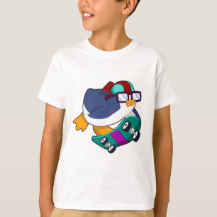 Camiseta Pinguim como skater com skate