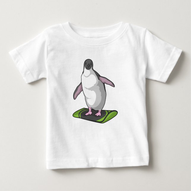 Camiseta Pinguim como Snowboarder com Snowboard (Frente)