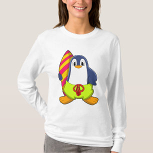 Camiseta Pinguim como Surfer com Surfboard
