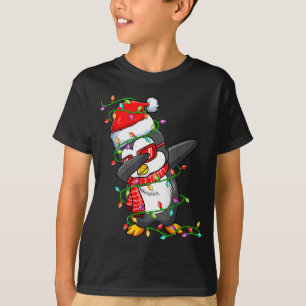 Camiseta Pinguim Dabbing Vestindo Chapéu de Papai Noel - Am