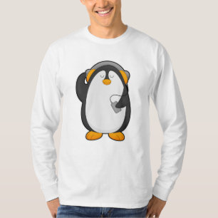 Camiseta Pinguim e telefone celular com fone de ouvido