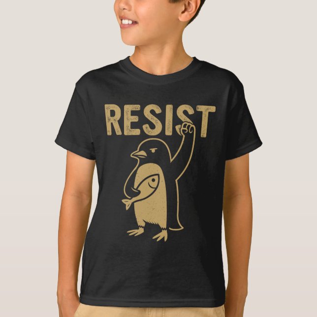 Camiseta Pinguim Engraçado Resiste Pinguins em Protesto Con (Frente)