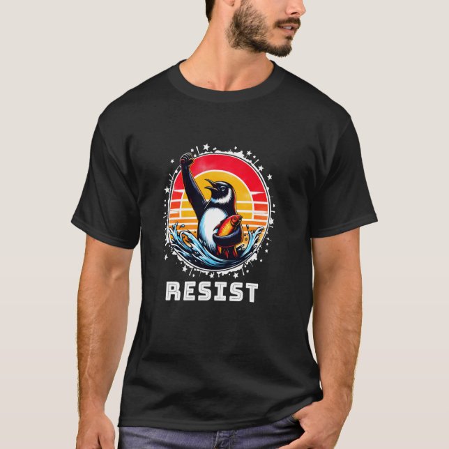 Camiseta Pinguim Engraçado Resiste Pinguins Protestam Contr (Frente)