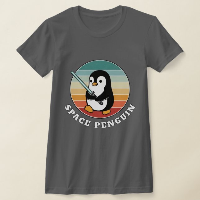 Camiseta Pinguim Espacial Segurando uma Espada de Luz (Postura )