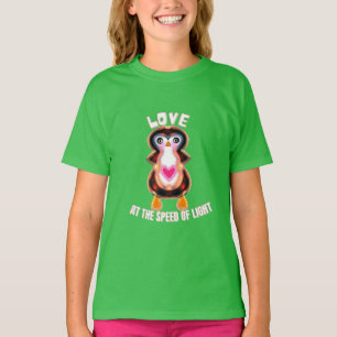 Camiseta Pinguim Presente Amor à Velocidade da Luz