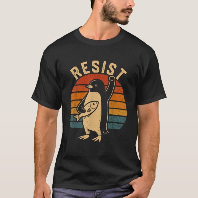 Camiseta Pinguim Resiste Pinguins Protestam Contra Tarifas (Frente)