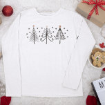 Camiseta Pinheiros negros no inverno no Natal moderno<br><div class="desc">Preto e branco é uma tendência para o Natal e este design de pinheiros pretos é super fofo! A mão desenhou pinheiros pretos num estilo divertido moderno com pequenos flocos negros de neve espalhados. As árvores têm uma pequena estrela dourada em cima. Tão incrível! Ver pontos coordenadores no nosso compro....</div>