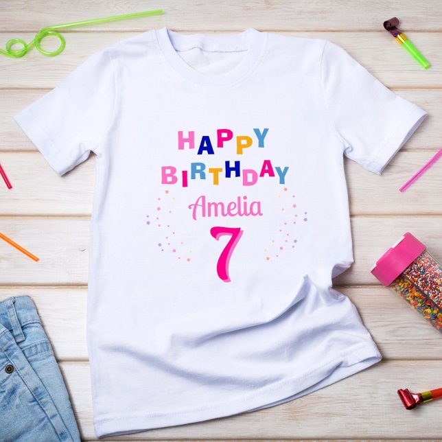 Camiseta  Pink Colorful Stars Girl Happy Birthday  (Criador carregado)