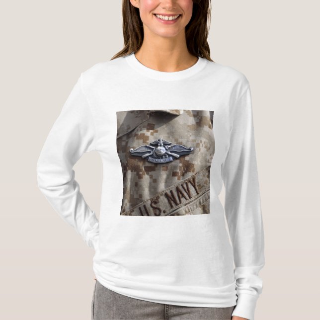 Camiseta Pino do dispositivo de guerra da força marinha da  (Frente)