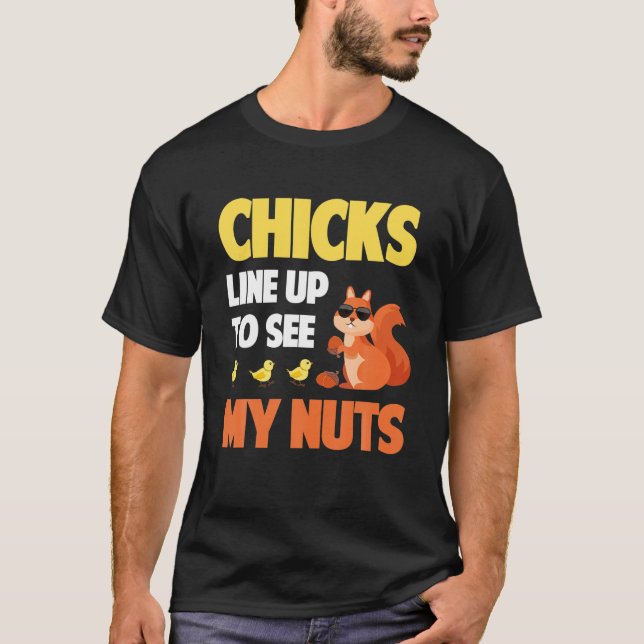 Camiseta Pintinhos De Mens Se Alinham Para Ver Meus Loucos  (Frente)